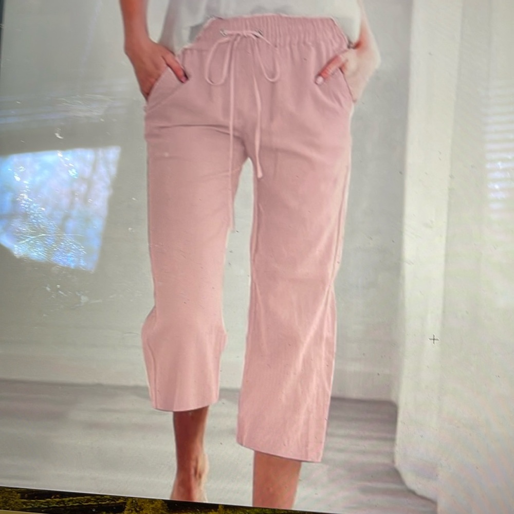 Women’s elastic/ drawstring waist capris